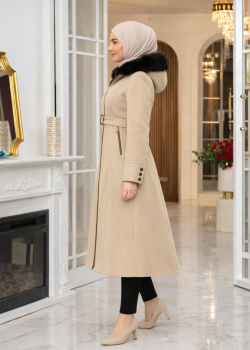 بالطو جوخ ميدي بياقة فرو وحزام 1397  - بيج