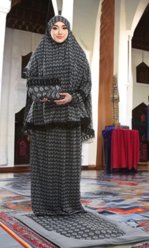 طقم صلاة ليكرا ساندي مع حقيبة للمصحف وسجادة 701 - رمادي