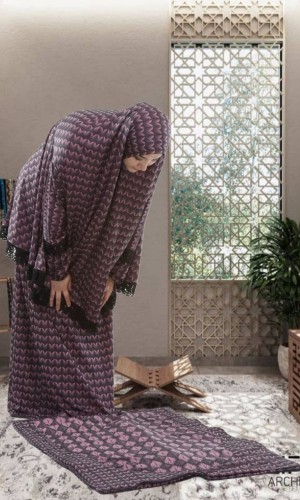 طقم صلاة ليكرا ساندي مع حقيبة للمصحف وسجادة 701 - موف