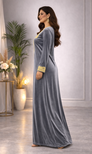 كلابية مخمل مطرزة بلمسة ملكية 300  - فضي