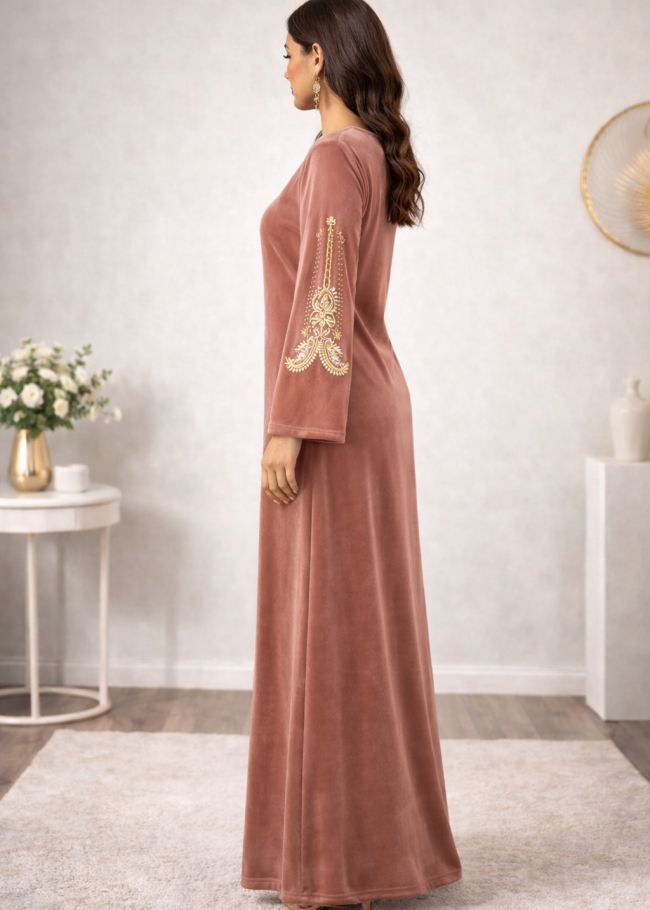 301 كلابية مخمل الماز  - بودرة