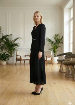 فستان شيفون بليسيه بتصميم لف وحزام أنيق 4012 - اسود