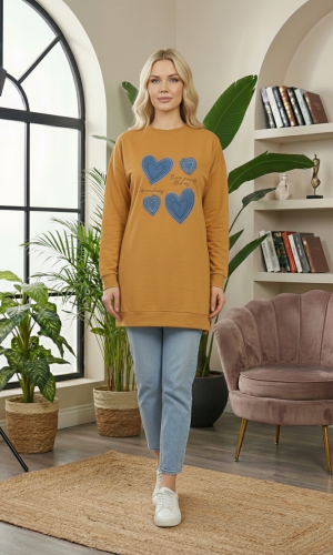 بلوزة قطن طويلة مريحة بطبعة قلوب 102  - عسلي