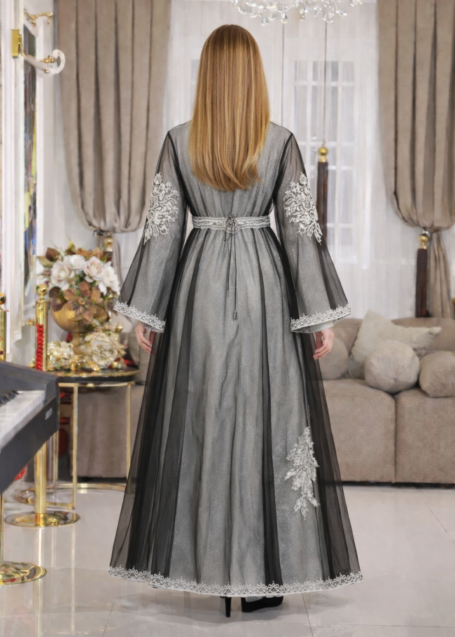 4124 قفطان رش السكر  - فضي