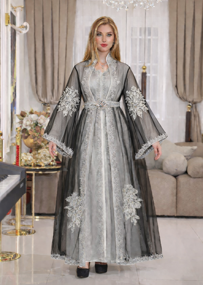 4124 قفطان رش السكر  - فضي