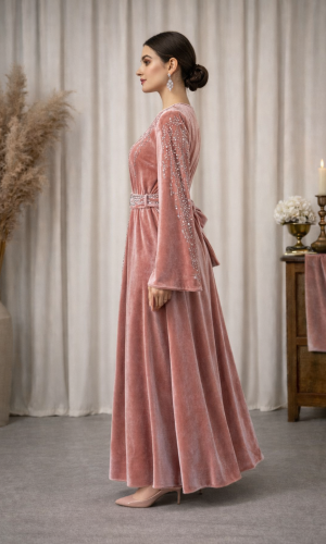 قفطان مخمل "دبلين" كلوش فاخر 4125 - بودرة