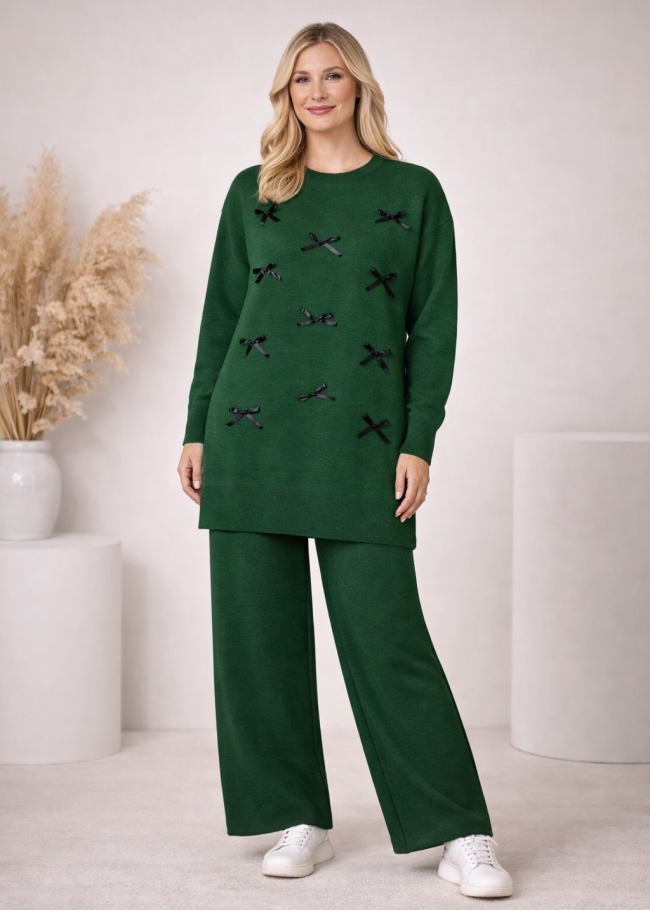 4200 طقم تريكو بكلة - Khaki