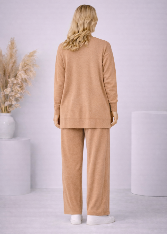 4200 طقم تريكو بكلة - Mausgrau