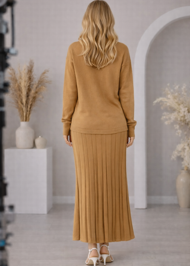 4201 طقم تريكو فستان لولو  - شوكو