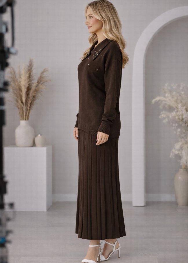 4201 طقم تريكو فستان لولو  - بني