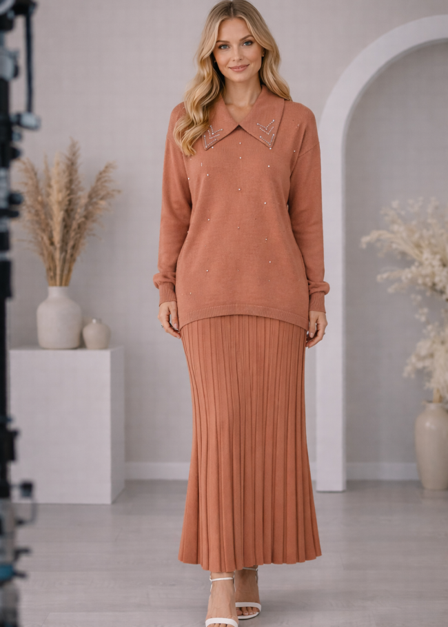 4201 طقم تريكو فستان لولو  - زهر