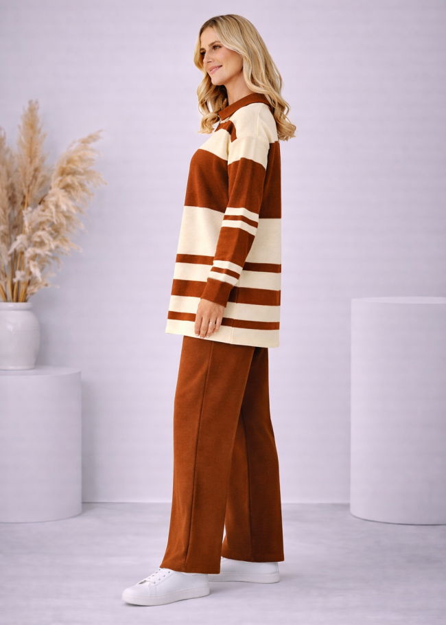 4202 طقم تريكو مقلم عريض - ترابي