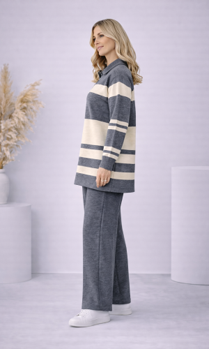 طقم تريكو نسائي مخطط بسحاب ياقة 4202 - فضي