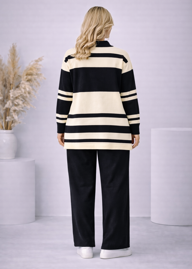 4202 طقم تريكو مقلم عريض - black