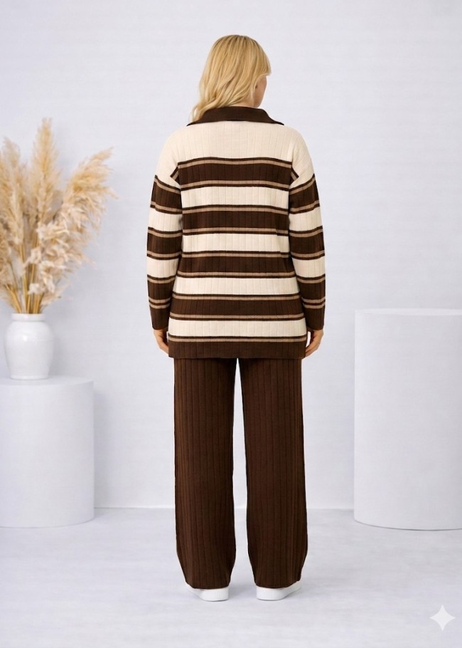 4204 طقم تريكو مخطط لونين  - Braun