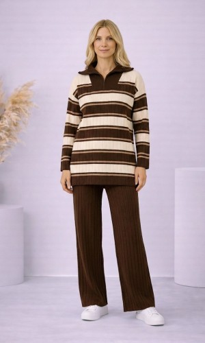 طقم تريكو نسائي مخطط قطعتين بسحاب ياقة 4204  - بني