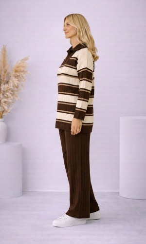 طقم تريكو نسائي مخطط قطعتين بسحاب ياقة 4204  - بني