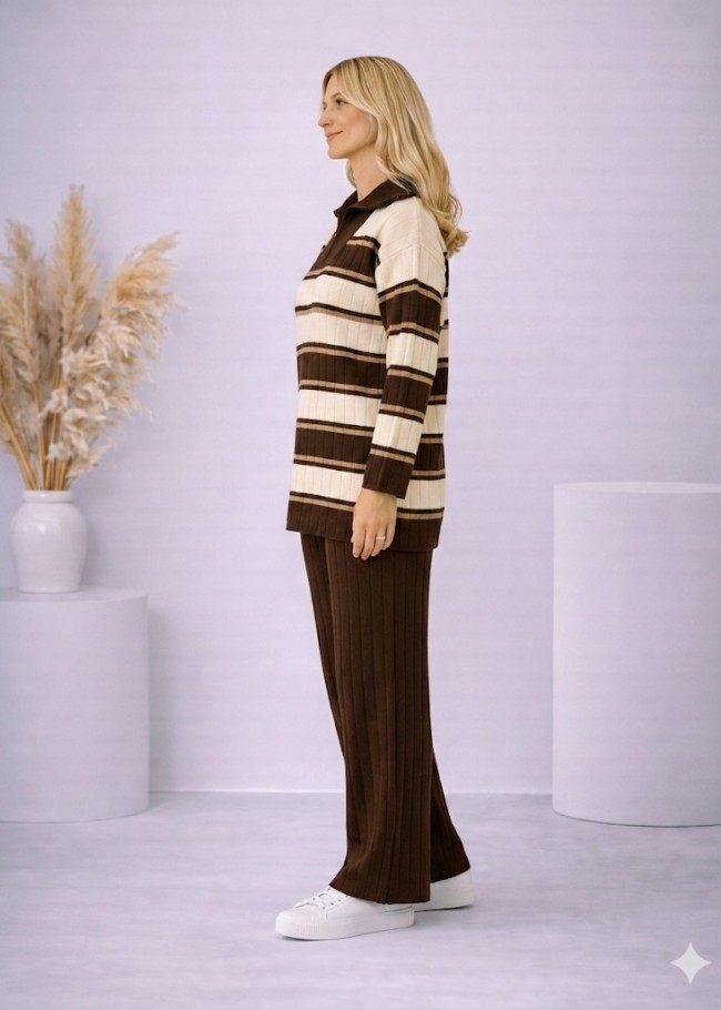 4204 طقم تريكو مخطط لونين  - Braun