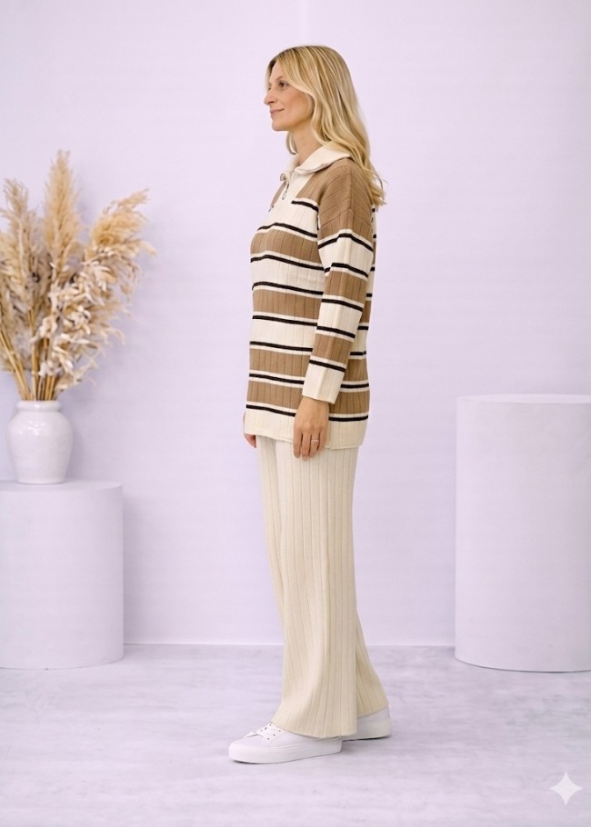 4204 طقم تريكو مخطط لونين  - سكري