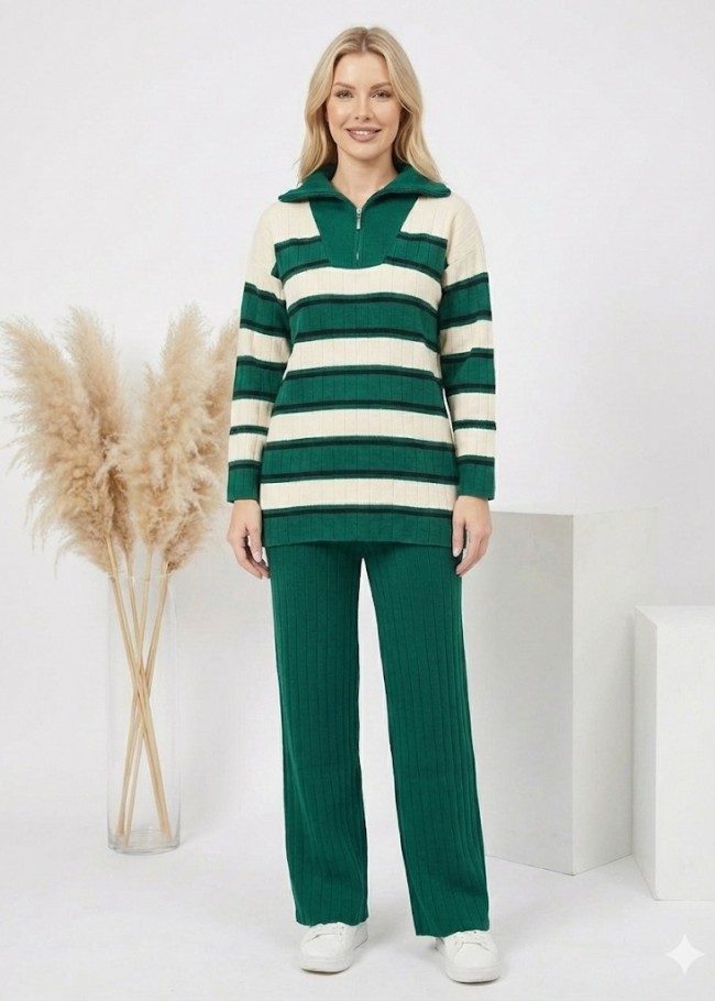 4204 طقم تريكو مخطط لونين  - Khaki