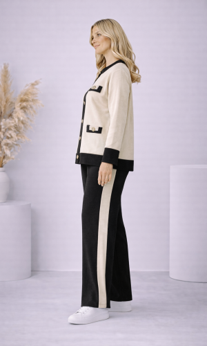 Two-Piece Women's Knitwear Set with Pockets and Buttons 4205  - black