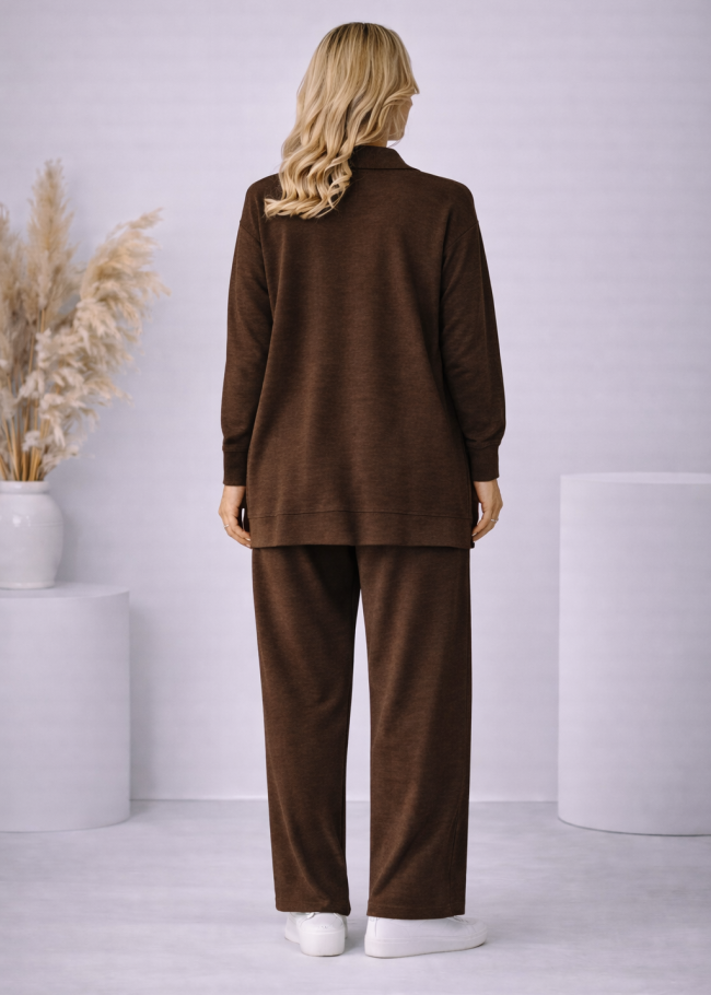 4206 طقم تريكو 6 ازرار  - بني