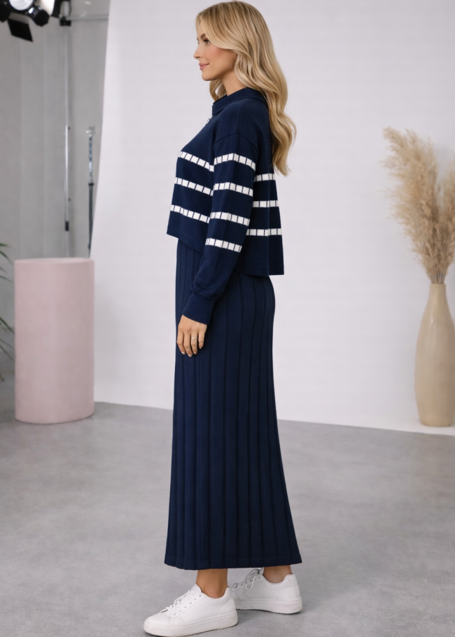 4207 فستان تريكو مكعبات  - كحلي