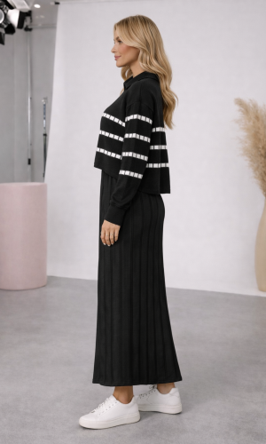 فستان تريكو نسائي راقٍ قطعتين بلوزة مخططة 4207  - اسود