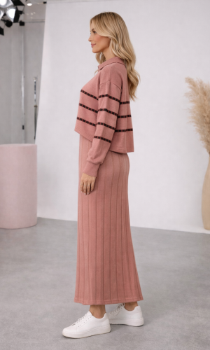 فستان تريكو نسائي راقٍ قطعتين بلوزة مخططة 4207  - زهر