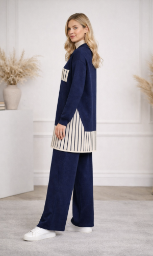 طقم تريكو نسائي عصري قطعتين بتفاصيل هندسية 4208 - كحلي