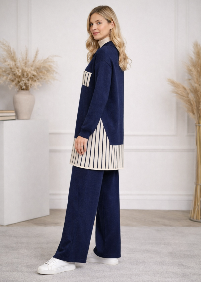 4208 طقم تريكو جيب مخطط - كحلي