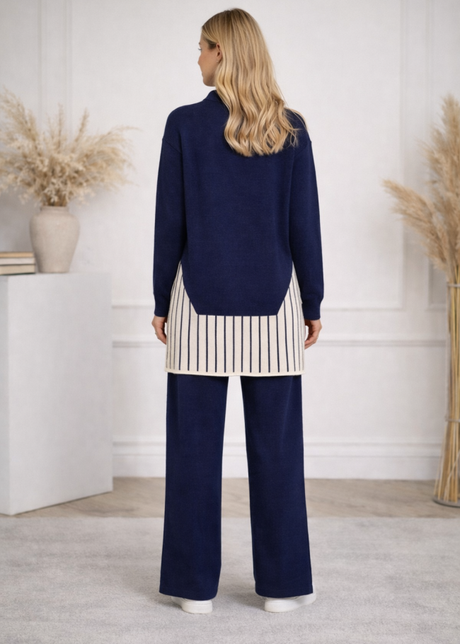 4208 طقم تريكو جيب مخطط - كحلي