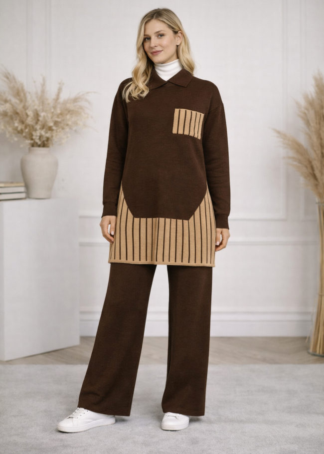 4208 طقم تريكو جيب مخطط - بني