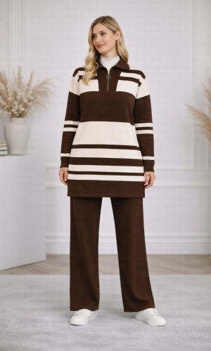 Women's Modern Two-Piece Striped Knitwear Set with Zip Collar 4209  - light brown