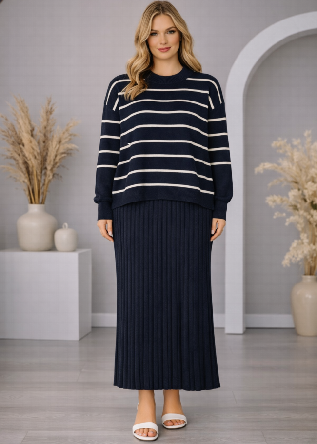 4210 فنسان تريكو ياقة مدورة  - deep blue