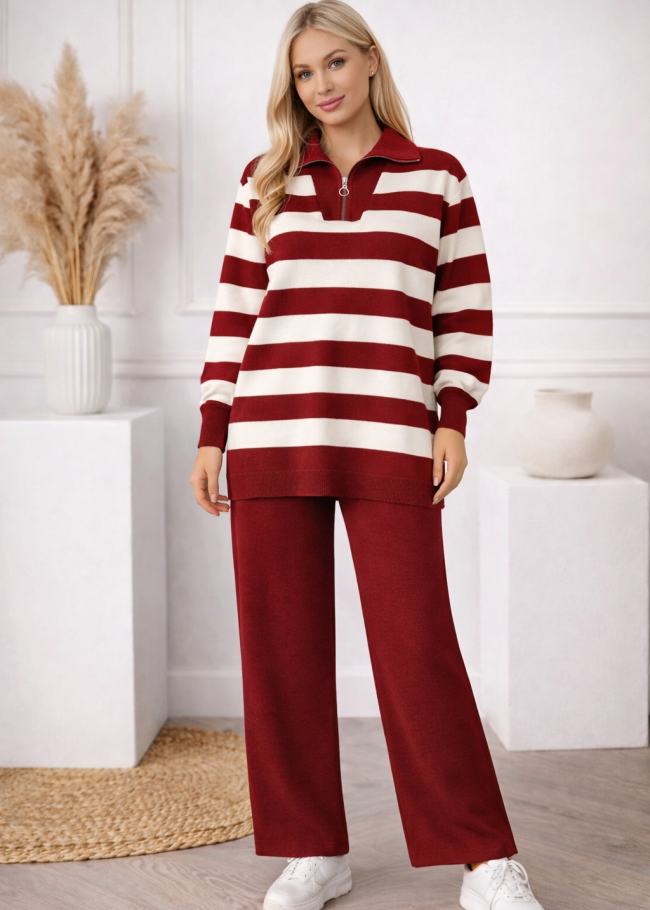 4212 طقم تريكو مخطط سحاب  - خمري