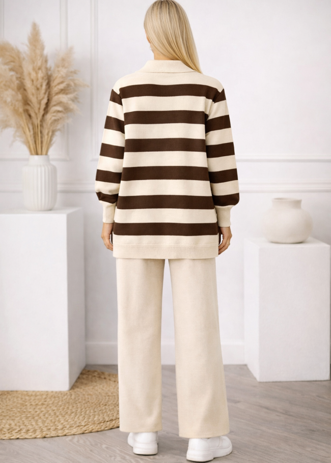 4212 طقم تريكو مخطط سحاب  - سكري