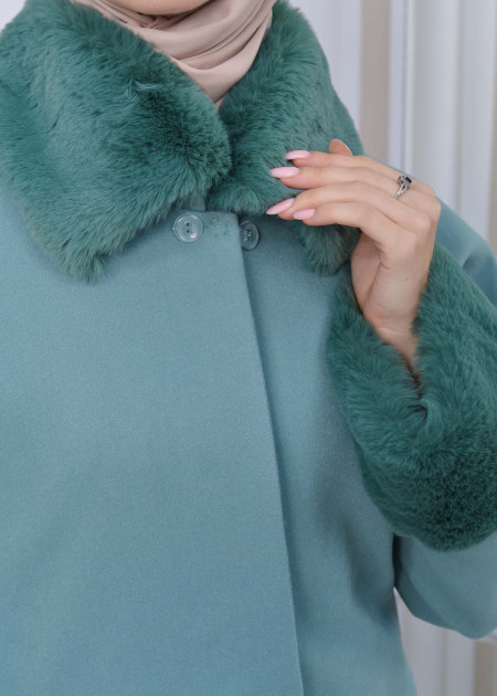 WOMEN'S FURNITURE SHORT COAT WITH FURNITURE Collar and Cuffs