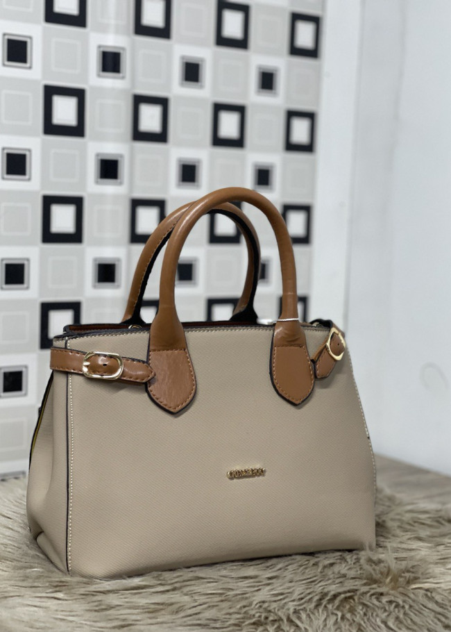 حقيبة يد وذراع نسائية جلد  متوسطة الحجم بسحاب 951 Bej