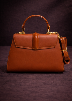Elegante Handtasche mit langem Lederriemen 990 - Cognac