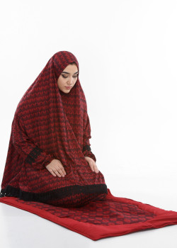 طقم صلاة ليكرا ساندي مع حقيبة للمصحف وسجادة - كود 701 - خمري