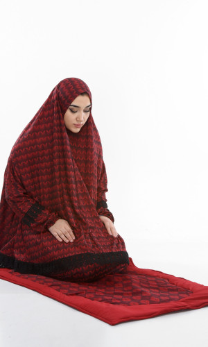 طقم صلاة ليكرا ساندي مع حقيبة للمصحف وسجادة - كود 701 - خمري