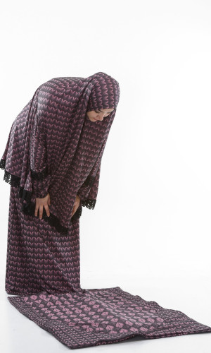 طقم صلاة ليكرا ساندي مع حقيبة للمصحف وسجادة - كود 701 - موف