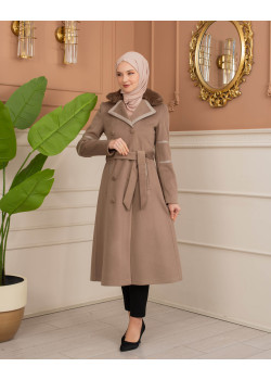 ترانشكوت نسائي "أناقة الشتاء" من الجوخ الموهير - كود 1371 - شوكو كاشف