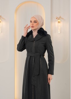 مانطو جوخ ناعم طويل مع ياقة فرو وسحاب 1393 - رمادي