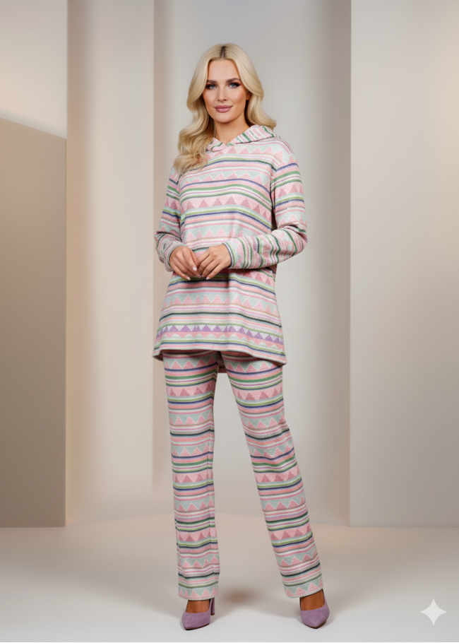 1028 بجامة جوخ كبيشون - نهدي