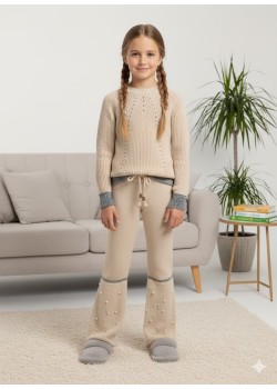 طقم بناتي شتوي تريكو مطرز باللؤلؤ 3108 - بيج