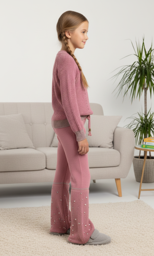 طقم بناتي شتوي تريكو مطرز باللؤلؤ 3108 - فوشي