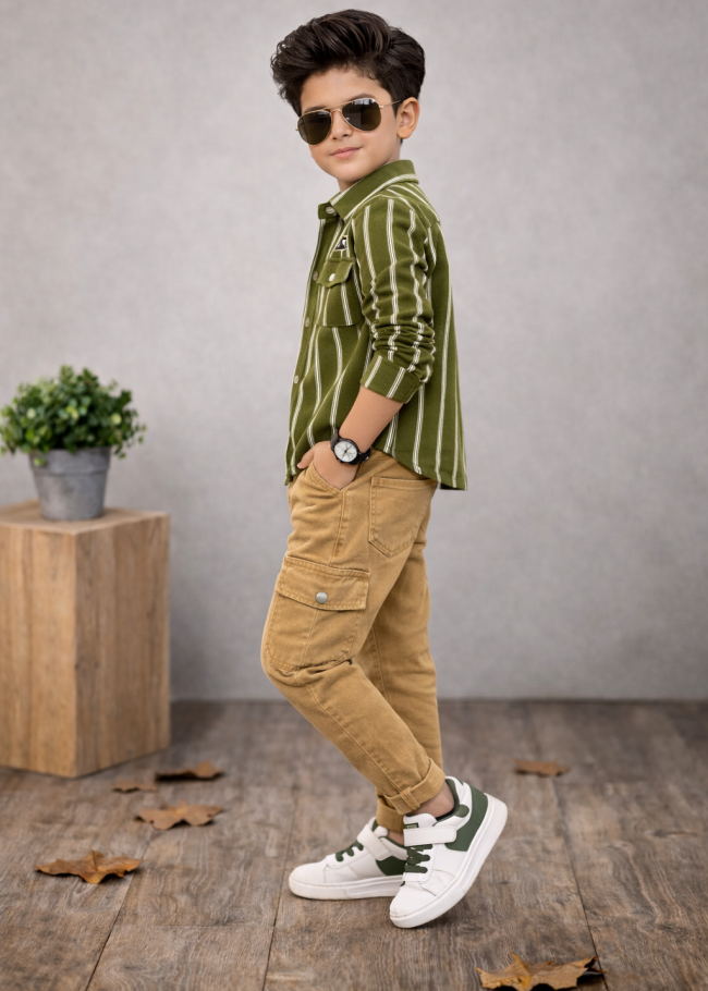 3521 طقم صبياني  - زيتي