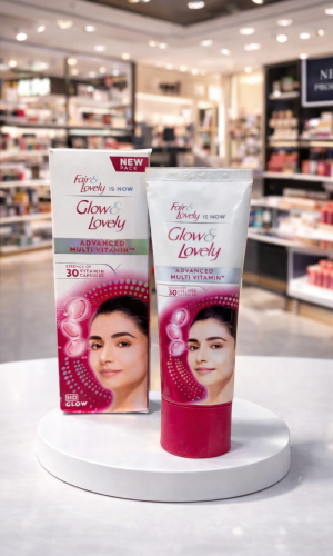 مبيض وواقي شمس فير اند لافلي 8200